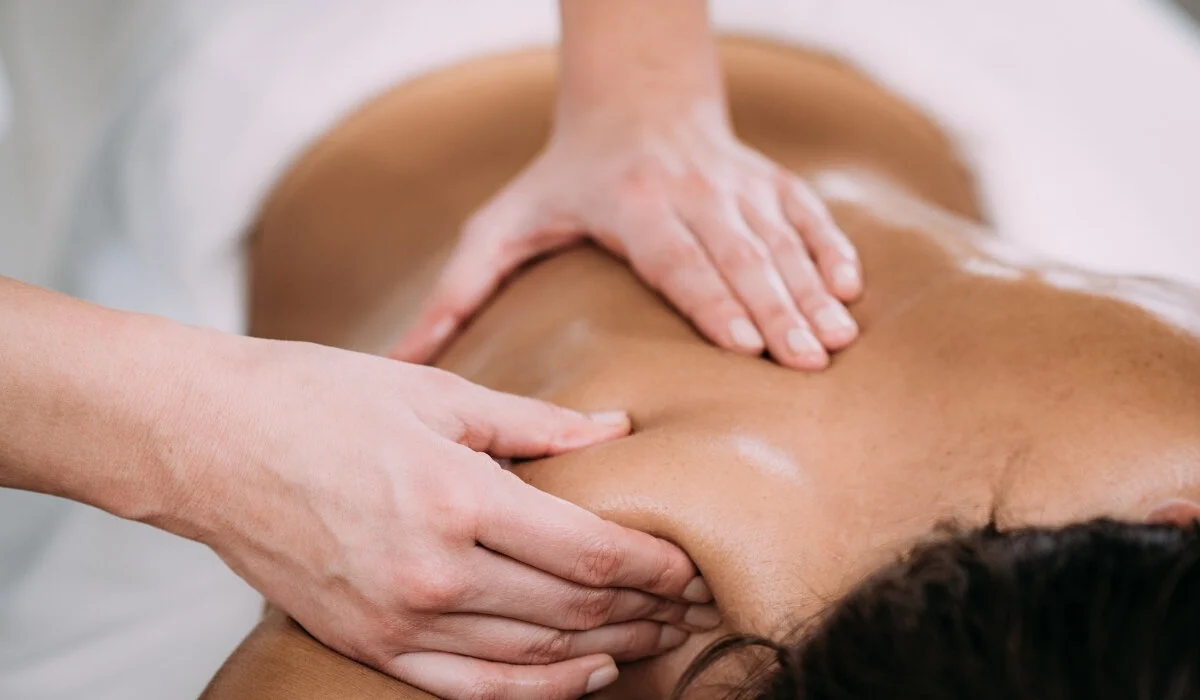 Deep Tissued massage in MBR City 